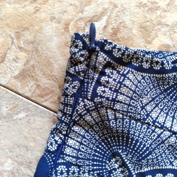 Blue Rain pleated multi-print skirt, size M - Picture 4 of 8